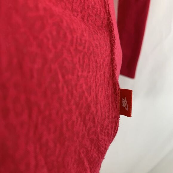 Nike Blouse Women's Small Pink Textured Semi Sheer Long Sleeve Round Neck - Picture 6 of 13